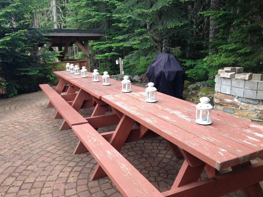 Ubc Whistler Lodge Bagian luar foto