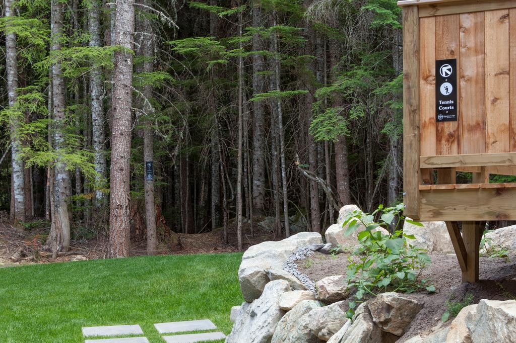 Ubc Whistler Lodge Bagian luar foto