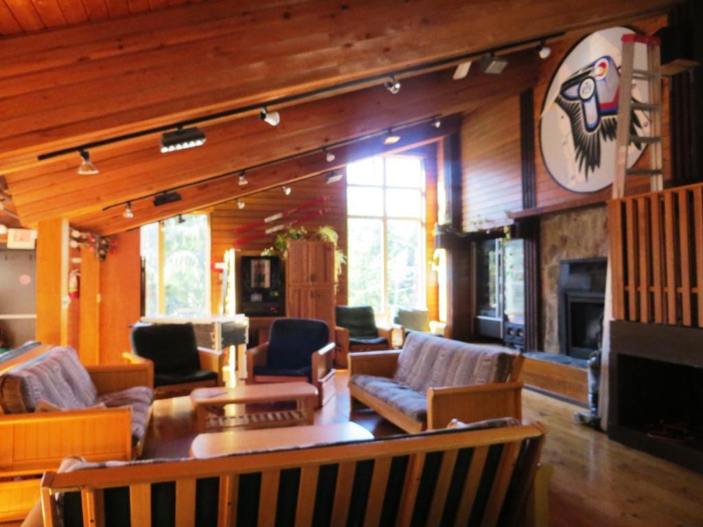 Ubc Whistler Lodge Bagian luar foto