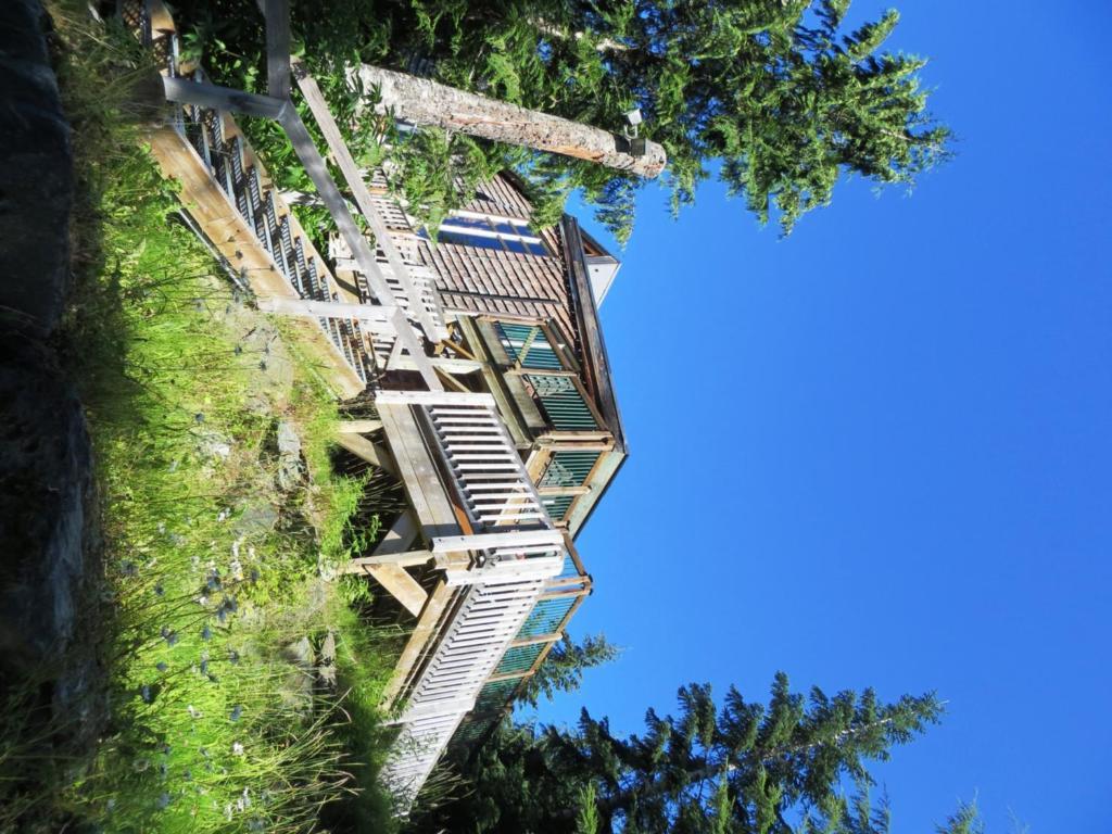 Ubc Whistler Lodge Bagian luar foto